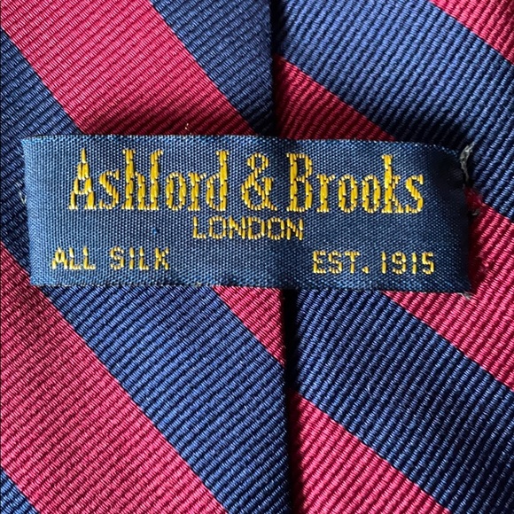 Tie - Picture 2 of 4